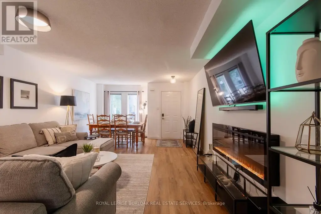 7 Trent Avenue, Toronto (East End-Danforth)